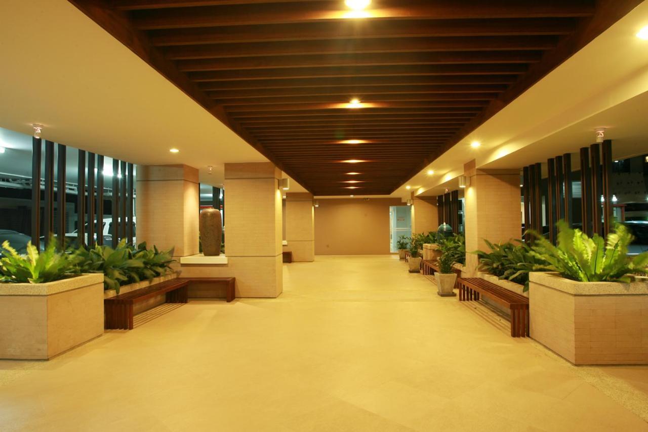 Krongthong Mansion & Hotel Bangkok Exterior foto